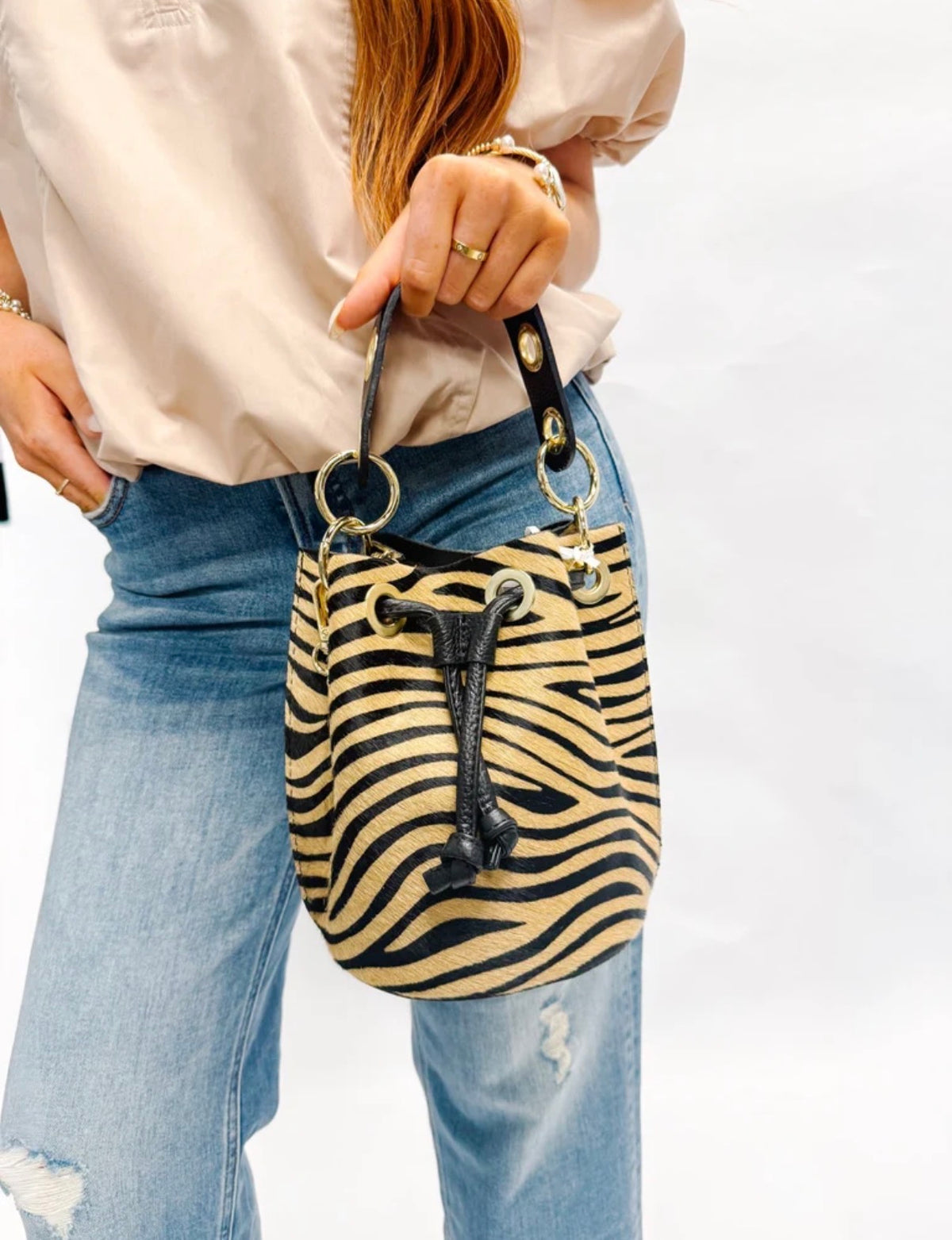 Ziger Bucket Bag