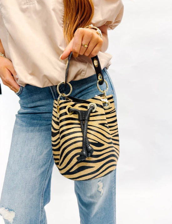 Ziger Bucket Bag