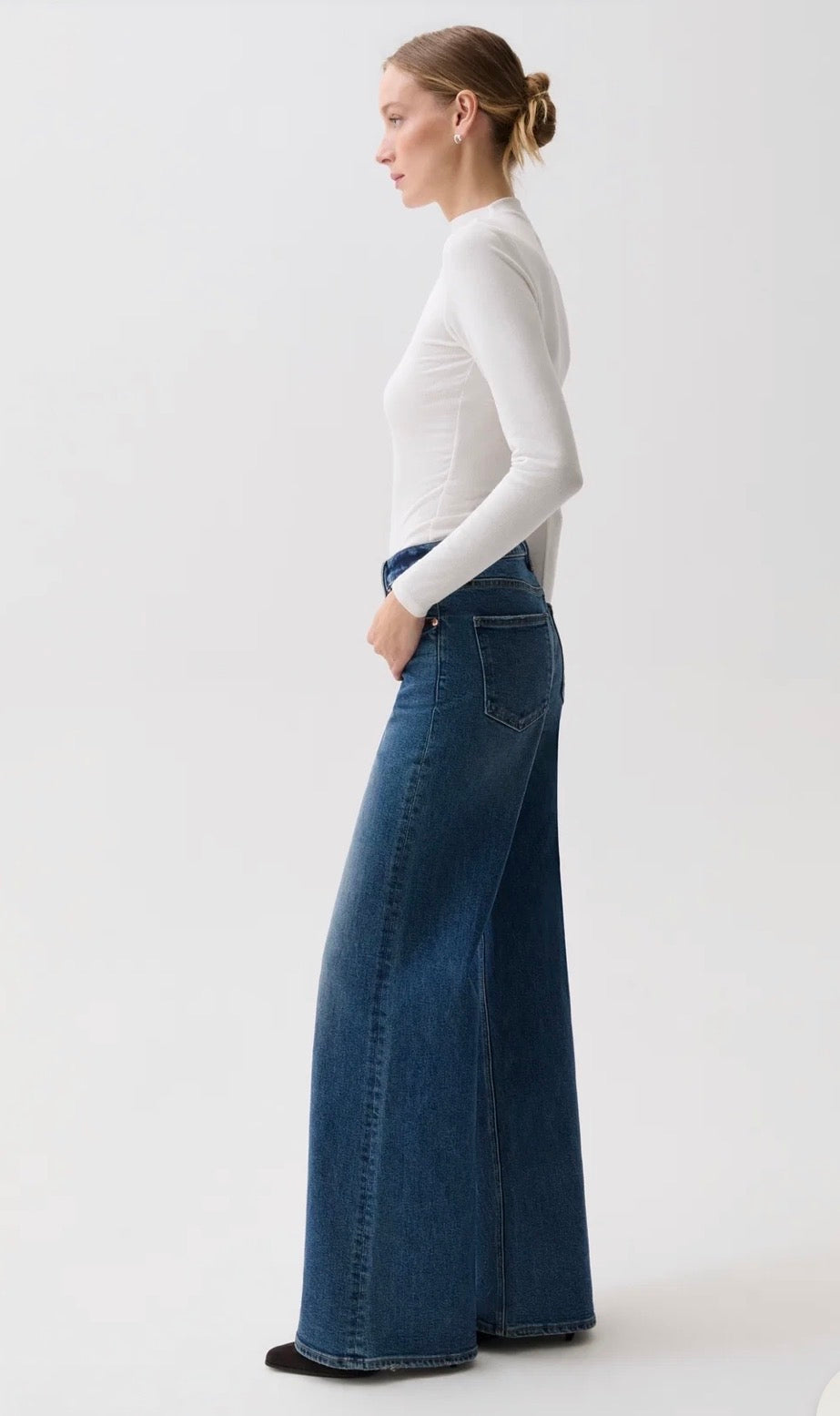 Vivian Mid Rise Wide Leg